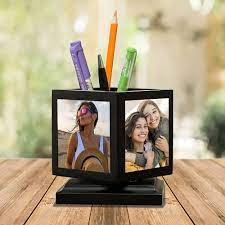 Personalized Photo Rotating Pen Stand